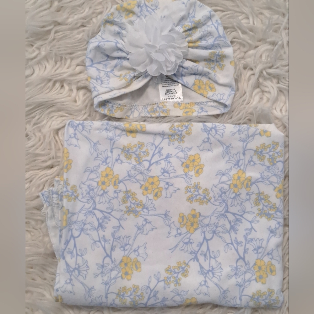 Brand New Tahari Baby Floral Newborn  Hat And Swaddle Blanket Set.